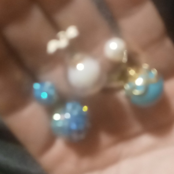 Ball back earrings reversible 3 pair. - Picture 9 of 12